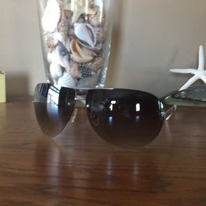 Guess unisex sunglasses